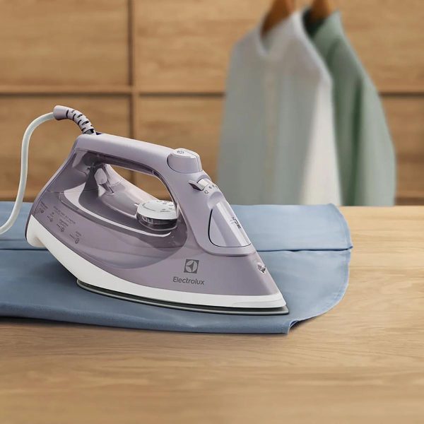 Plancha a Vapor Electrolux Experience ESI50 2200W PowerVapour